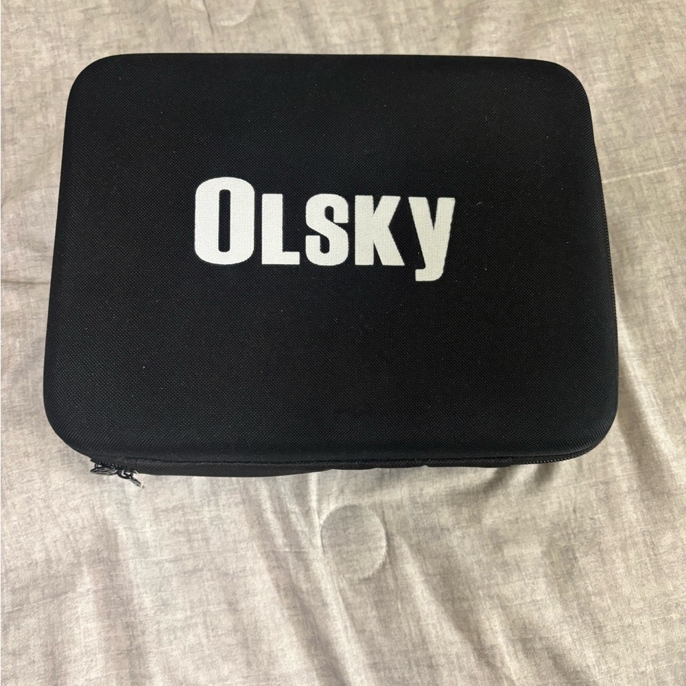 OLSKY Black Zippered Case
